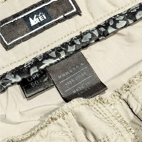 👖⛰️ REI Convertible Hiking Pants | Women’s 8 | Nylon Lightweight Utility - Picture 3 of 5